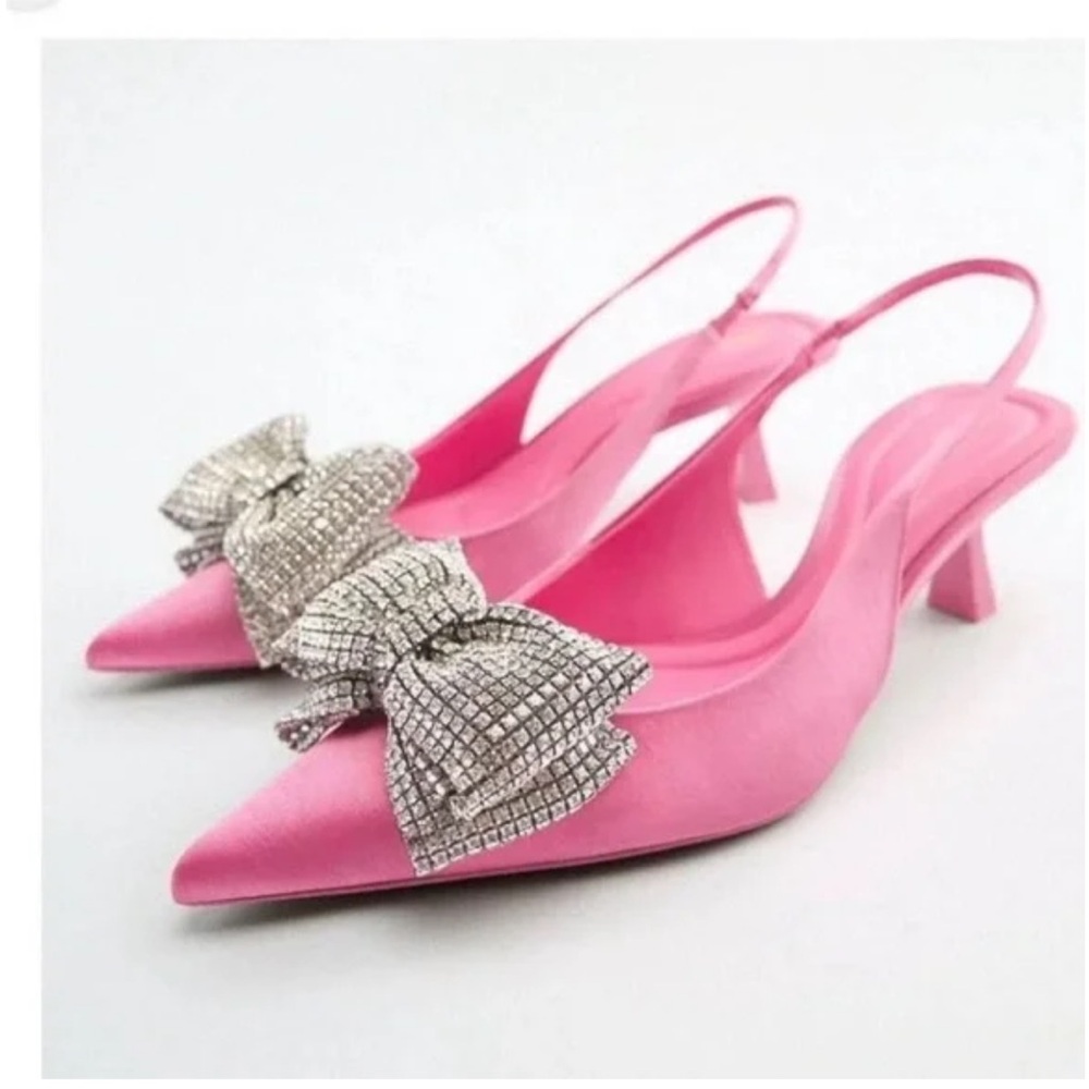 NWT Zara Bloggers Choice Pink Women's Shoes with Rhinestone Bow